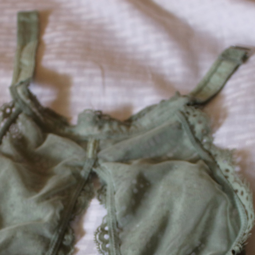 VS DREAM ANGELS UNLINED DEMI W/SEXY NECK STRAP - Picture 5 of 5